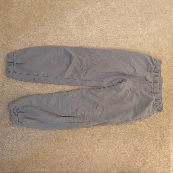 Brandy Melville rosa sweatpants - Picture 2 of 4